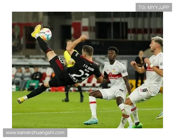 《德甲球队进攻与防守规则图解与战术理解指南》